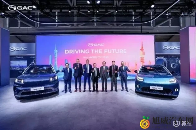 嫖客把舌头伸进我下面的故事：色狼伸舌侵扰女子私密经历-3