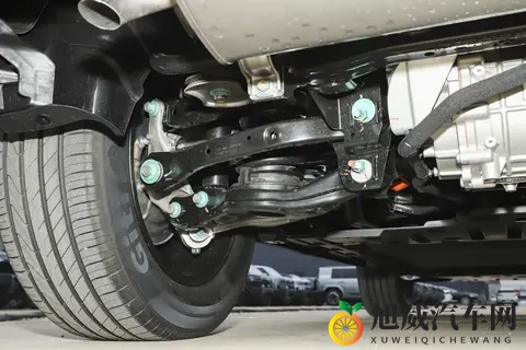 方程豹钛7：解决家庭出行痛点，实用性才是硬道理-2