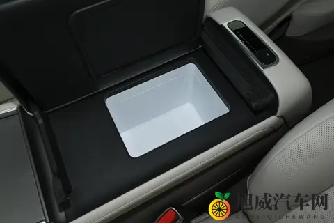 六口之家的移动幸福空间！腾势N8L能否成为我们的新座驾？-1