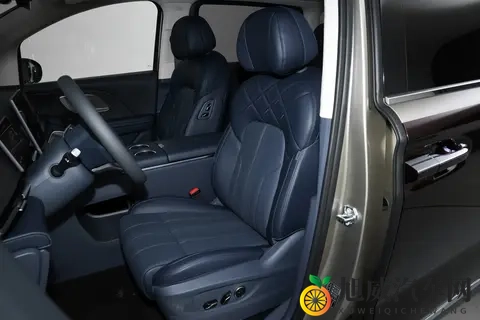 26款岚图梦想家 PHEV 乾崑Ultra车型的体验如何？-1