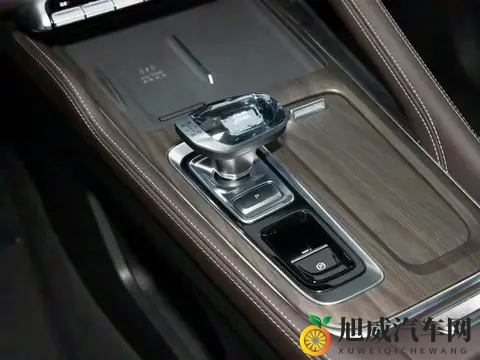 燃油车智能不输电车？星越 L 的 8155 芯片太惊喜！-1