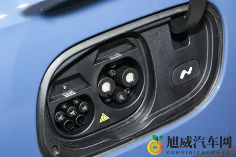 蔚来乐道L60四驱版，续航707km，四驱+无框车门，家用真香！-1