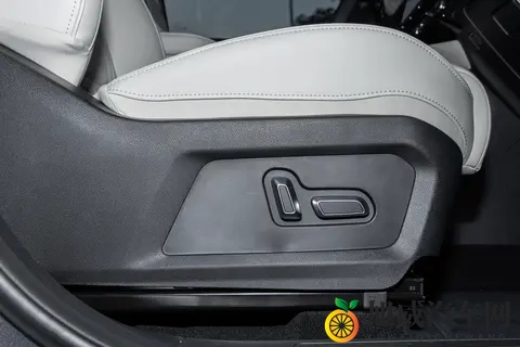 混动越野怎么选？捷途山海T1四驱版：通勤、露营、轻越野全hold住-3