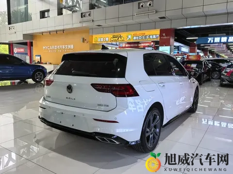 23款高尔夫R-Line Lite，准新车18万公里，1218万代步值不值？-1