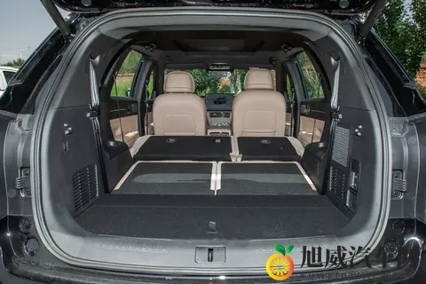 捷途山海L7 PLUS：家用中型SUV的新标杆，旅行小房车-2