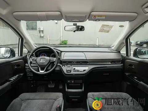 这款日系MPV售价很亲民，配大空间+20L混动，乘全家舒适出行首选-1