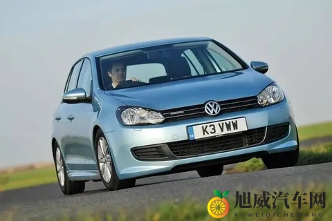 潘金莲的奶又白又大：潘金莲体态丰腴，胸前风光迷人-3