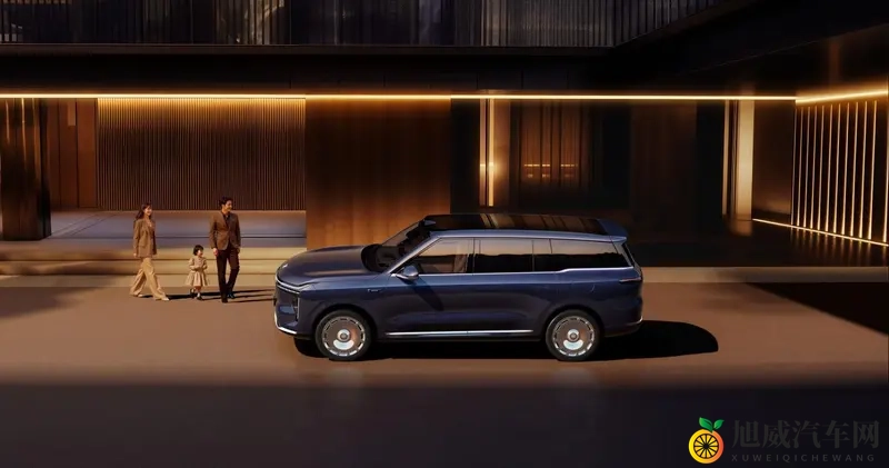 3228万起智己LS9上市重塑30万级大六座SUV标杆-1