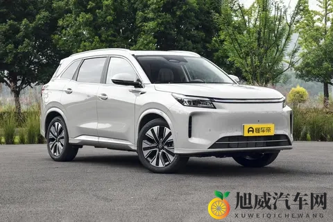 第三代蓝电 E5 PLUS 预售开启 230km 续航 + 四驱 ,务实的多面手-2