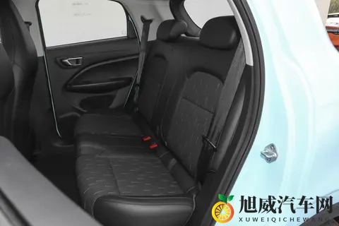 零跑T03：续航超400km，80kW电机，5万级微型纯电代步小车-3