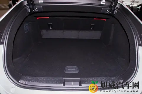 30万级豪华新能源车怎么选？阿维塔12四激光版值得考虑-3