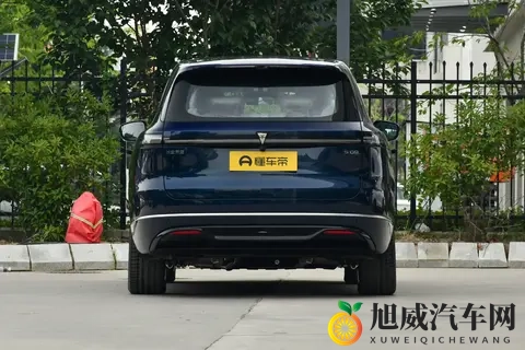 被喷“没诚意”？深蓝S09前双叉臂 + 空气悬架，山路带娃不晕车-2