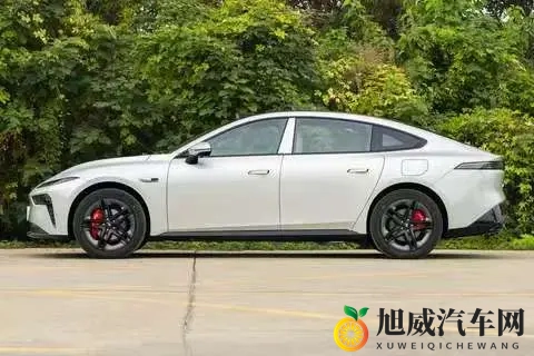 15万买新能源车，东风这款车的“+”号到底加了啥？看完心里有数-3