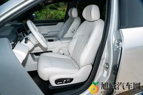 1699万起，增程+纯电动力，2026款奕派eπ008五座版来了-3