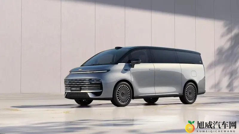 银河V900以空间革命开启全家出行新纪元-1