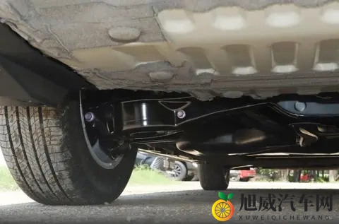 大空间+低油耗,半年卖出34,380辆,丰田格瑞维亚怎么选?-3