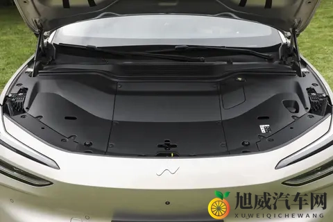 适合全家出行的纯电SUV，乐道L60能做到续航无忧，价格美丽-3