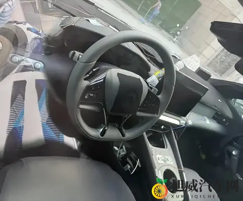 妓女 动漫 胸 得到 成熟：动漫美女塑造，胸部特征成就成熟魅力-1