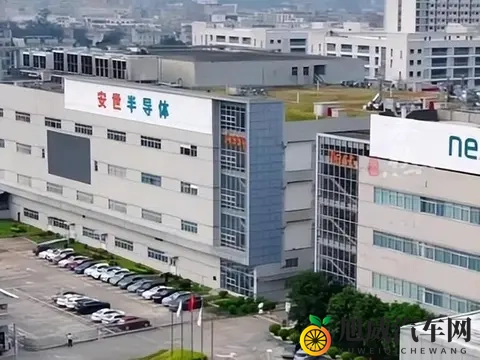 男生女生一起差差差软件:汽车性能测试新神器,一键掌握爱车实力!-2