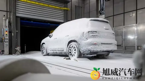 新款奔驰GLB内饰提前亮相,造车新势力的味道太重了-3