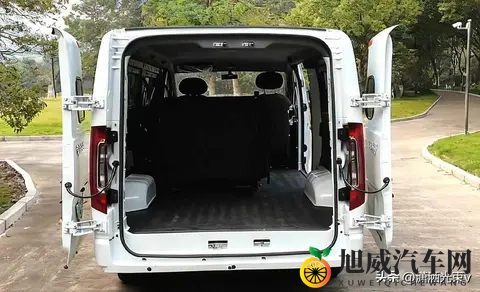 男生和女生一起差差差下载:汽车资讯新潮流,男女共选心仪车-2