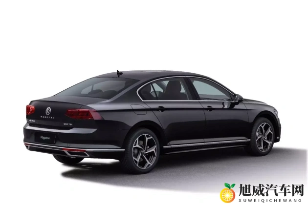 牧场与牺口殅交：汽车革命：科技融合生态，绿色出行新风尚-2