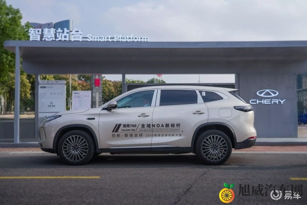 女同志按摩推油做爰：汽车维修新力量：女性技师巧手焕新爱车-1