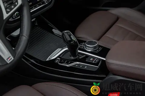 20万拿下宝马X3:要面子有里子,家用代步好选择-3