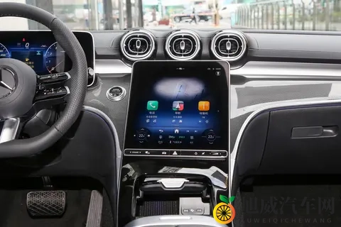 从早高峰堵到深夜，我把 “狗都不开” 的 C260L 开明白了！-3