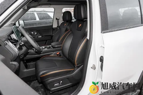 15万级SUV，三电机四驱+混动，能通勤能撒野，适合全家出行！-2