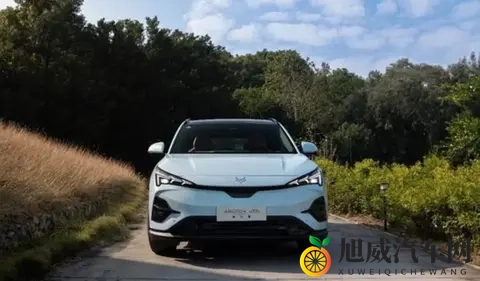 从分歧到一致！极狐T5如何搞定我和媳妇的“家用车选择题”-3