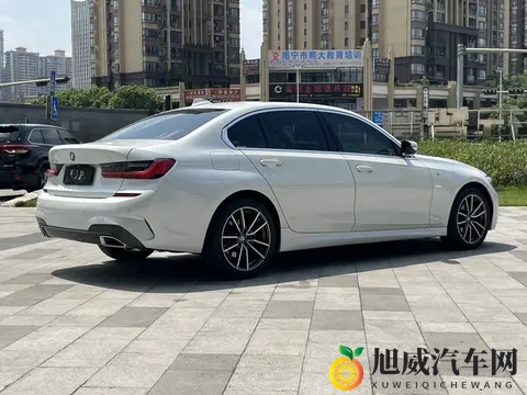 黄色软件2.0：智能驾驶新篇章，安全升级体验非凡-2