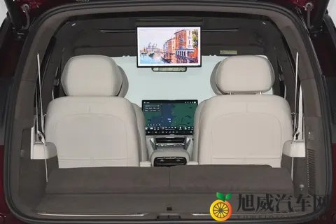 1300km 续航 + 零重力座椅！腾势 N8L 把家庭 SUV 的舒服焊死了-1