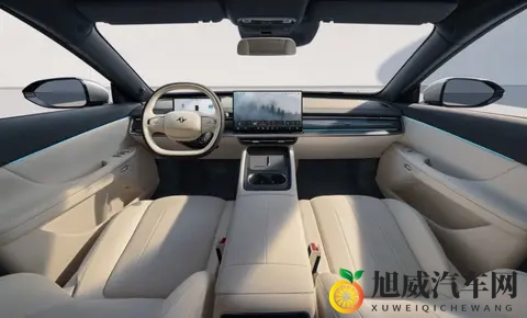 试驾东风奕派eπ007+ ，颜值实用两不误，家用代步不用再纠结-1