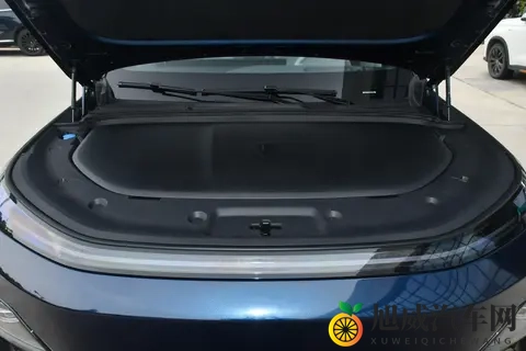 家庭出行就选深蓝S09，空间大、配置高、动力强，性价比还超高！-2