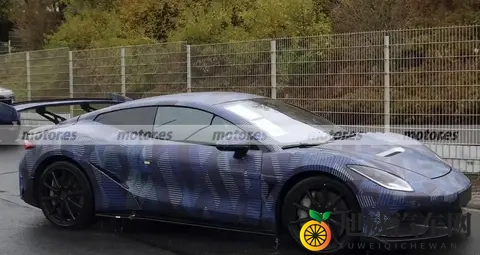 比亚迪腾势Z敞篷版跑车开蓬谍照曝光,采用四座布局-1