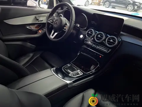 21年奔驰GLC，5万公里准新，20万拿下豪华SUV！-1