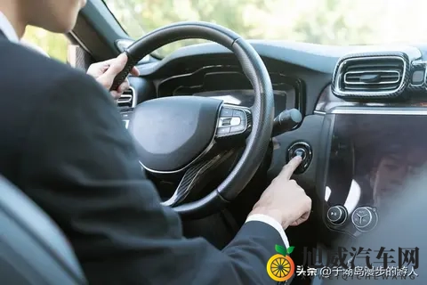 新手开车不慌！3步适配+4控车准则，避5个致命坑，1周练出稳手感-1