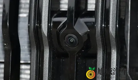 领克09探索版上市,搭载FYRA四驱+NAPPA座椅,性能与舒适兼备!-1