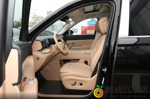 综合续航可达1400km，1899万起售的风云T11，怎么样-3