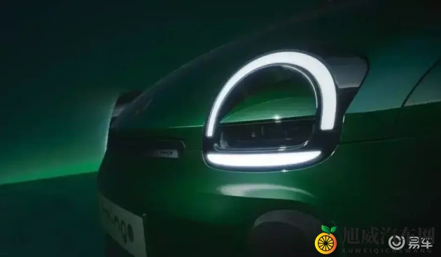 一女被两男吃奶玩：女子遭受两男不雅行为，身心受辱-1