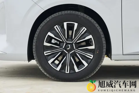 不到8万买7座车,驾乘感舒适、安全感拉满,家用买它香不香?-2