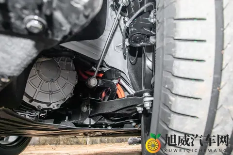 限时1399万起 东风奕派eπ007+上市 标配激光雷达和8295P芯片-2