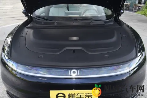 深蓝L06昆明正式预售，凭五大优势成为年轻人的最优选-1