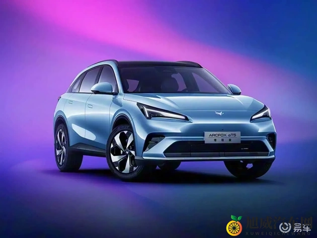 3p露脸娇妻绿帽：妻子背叛视频曝光，露脸3P事件令人咋舌-2