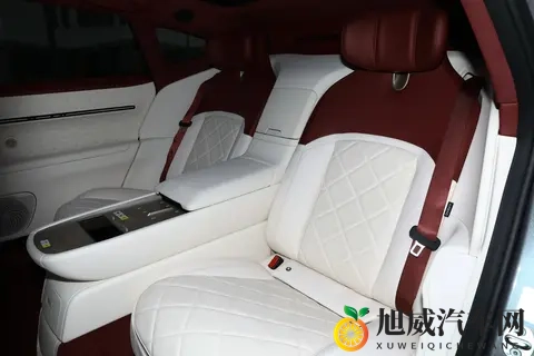 不止代步！阿维塔 12 皇家剧院版，把私人剧院搬进车里-1