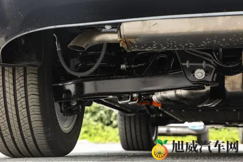 新蓝电 E5 PLUS,1398 万起,带露营大礼包,这款插混 SUV 值得一看!-1