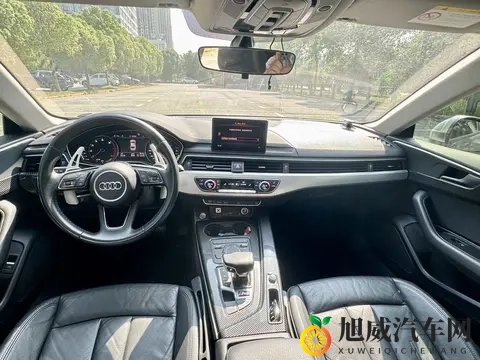 胸走光看奶：性感瞬间，胸部意外走光，引人瞩目-2