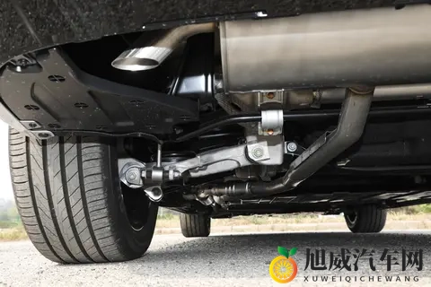 花30多万买一辆大型六座SUV，图啥？看完这篇再说-3