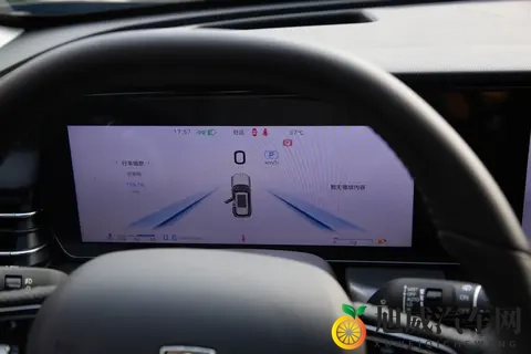 23款红旗HS5：准新一手车，16万公里，1238万带回家-3